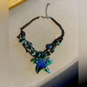 GORGEOUS Starfish necklace